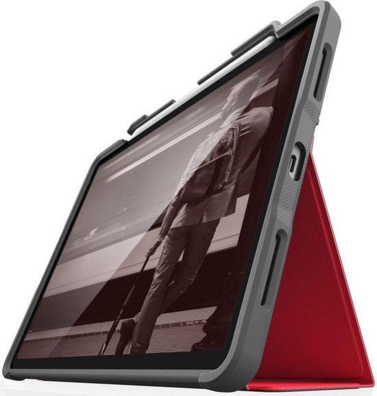 STM Dux Plus Apple iPad Pro 11 (2018) Book Case Schooleditie Rood