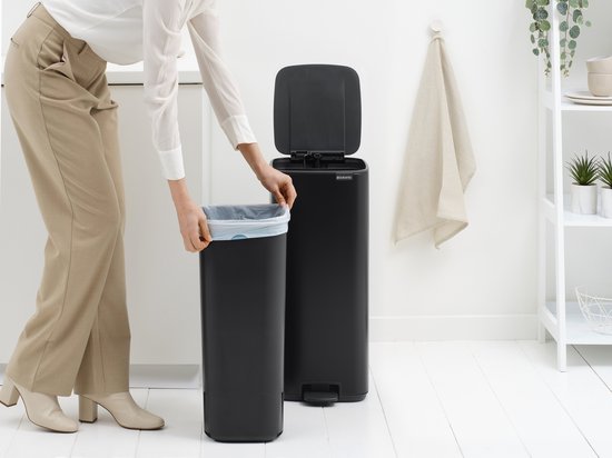 Brabantia Bo Pedaalemmer 30 liter Matt Black