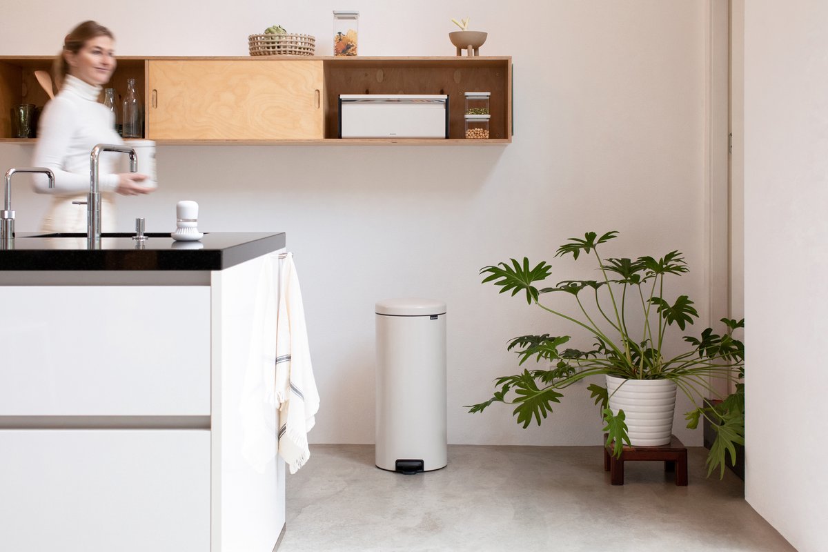 Brabantia NewIcon Prullenbak 30 liter Soft Beige